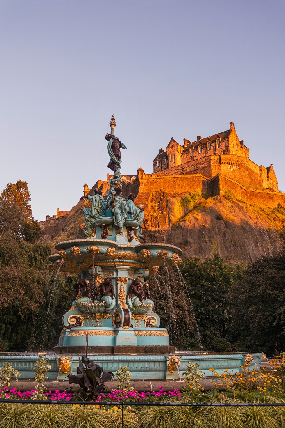 Signature experience edinburgh castle esplanade