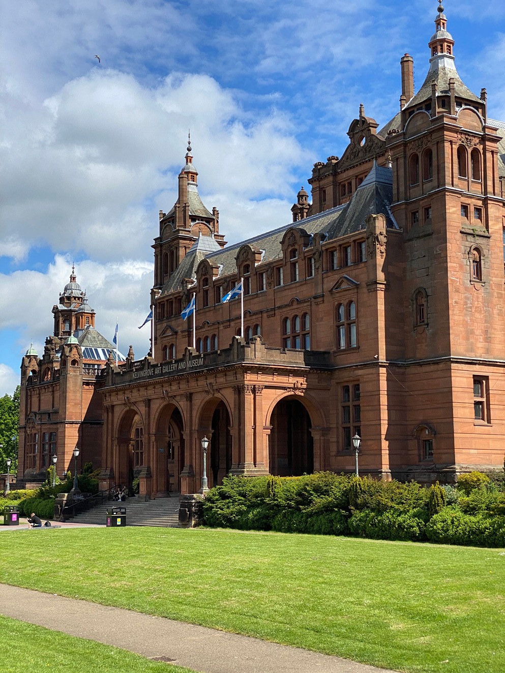 Signature experience kelvingrove art gallery exterior