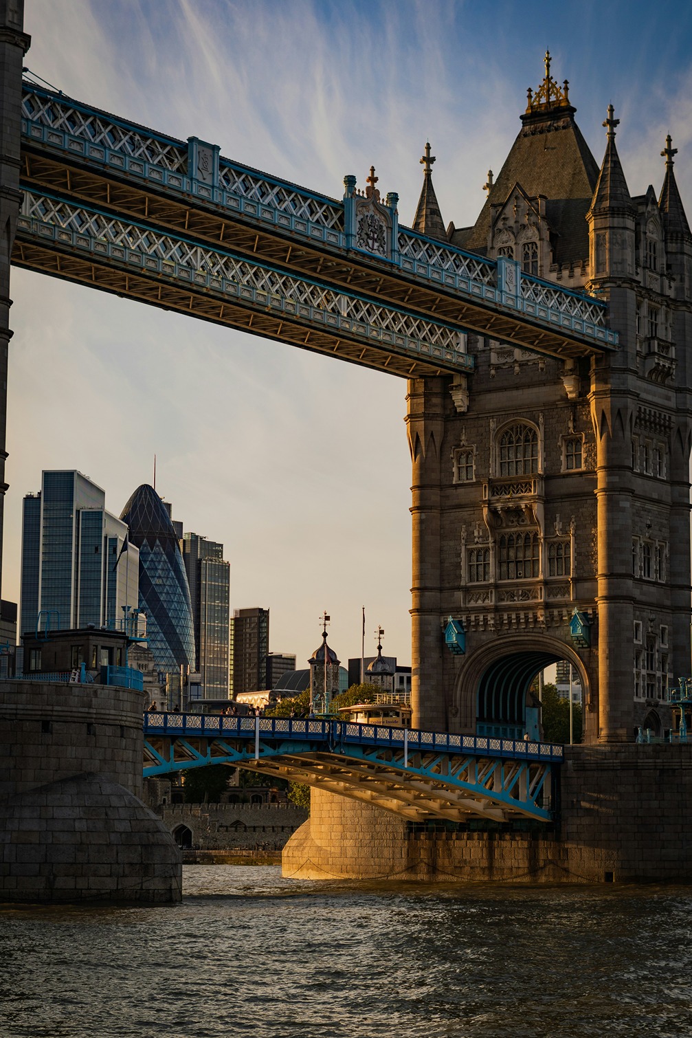 Tower bridge thames sunset london skyline