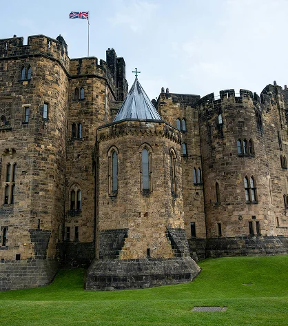 Diverse English landscapes from quaint villages to historic landmarks, captured in one exploration.