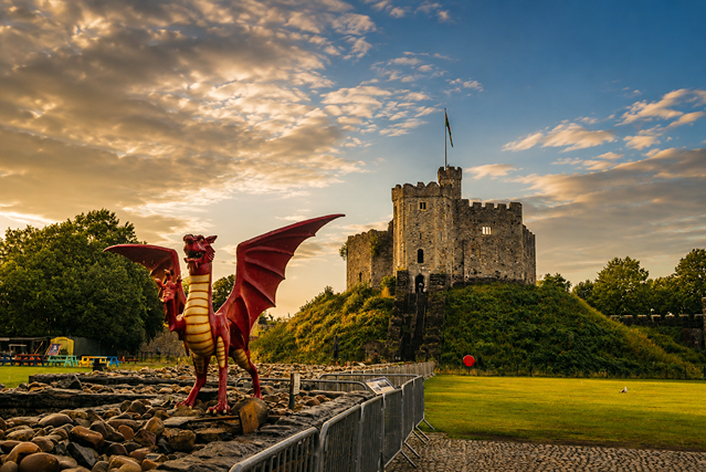 cardiff-castle-cardiff-bay-wales-city